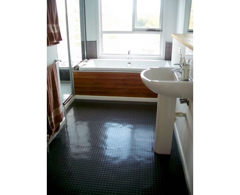 Bathroom on Natural Rubber Flooring For Bathrooms  Dalsouple Australasia Chirnside