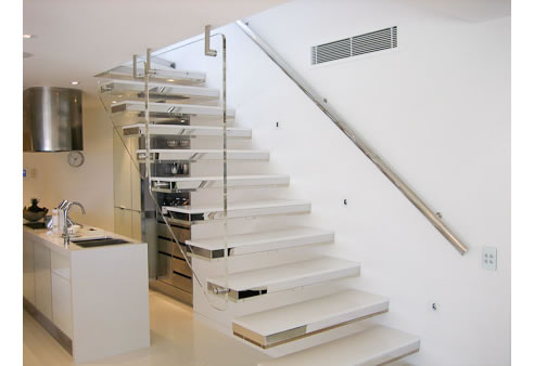 cantilevered stair treads