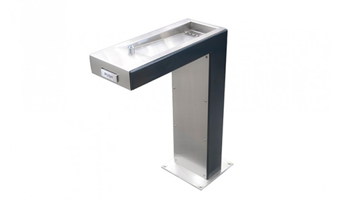 wheelchair-accessible drinking fountain