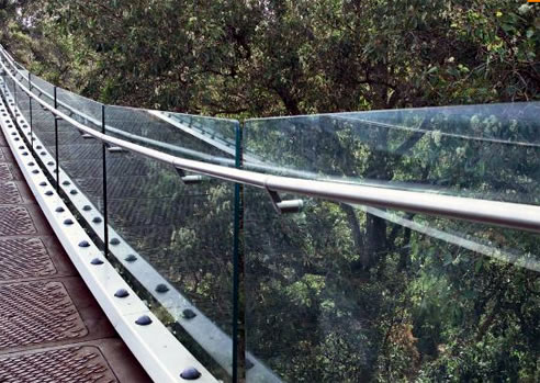 safety film protected glass walkway balustrade