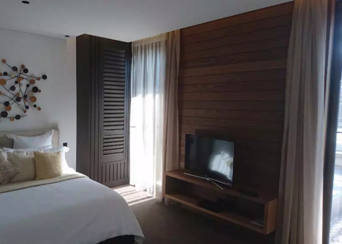Curtains vs Blinds for Windows by Rolletna