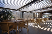 	Building Indoor Outdoor Restaurants by Vergola	