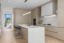 	Warm White Marble Slab for Kitchen Benchtops from RMS Marble	