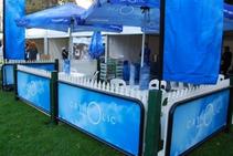 	Custom Wind Breakers and Cafe Barriers by Instant Shade Umbrellas	