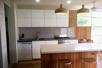 Custom Colour Acrylic Splashbacks from Innovative Splashbacks