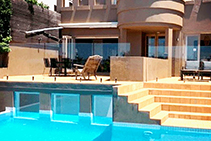 Quality Pool Windows and Portholes from Allplastics