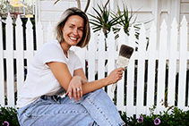 Fence Paint - Weathershield Outdoor Paint by Dulux