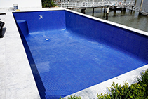 Glass Mosaic Tile Installation for Pools with LATICRETE