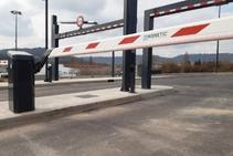 	Vehicle Barrier for Park and Ride Facility in France by Magnetic	