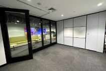 	Intersecting Acoustic Walls for Meeting Rooms by Bildspec	