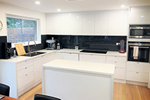 Contrasting Kitchen Splashbacks from Innovative Splashbacks