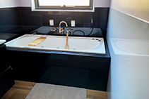 Coloured Shower & Bath Splashbacks from Innovative Splashbacks
