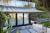 Folding Arm Awnings Sydney from Rolletna