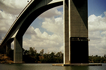 Silane Concrete Treatment for the Gateway Bridge by Tech-Dry