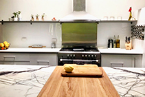 Beautiful White Kitchen Splashbacks by Innovative Splashbacks