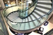 	Glass Banister for Spiral Staircases by Bent & Curved Glass	