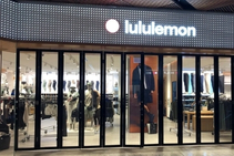 	Glass Stacker Door for Shopfronts by Bildspec	