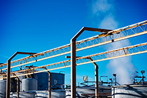 Impermeable Industrial Insulation for Oil and Gas Storage Tanks