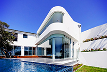 Curved Glass for Architectural Home by Bent & Curved Glass