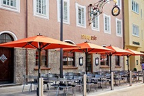 Commercial Outdoor Umbrellas from Designer Shade Solutions