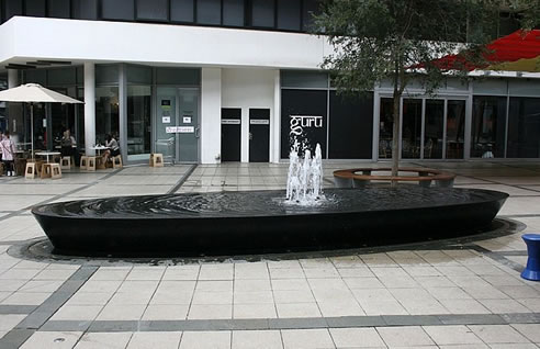 water feature at st margarets square, darlinghurst.