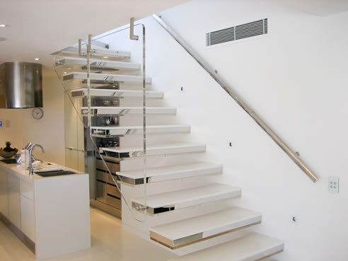 cantilevered staircase
