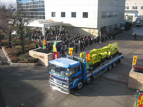 preston cranes in parade