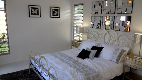 louvre windows in bedroom