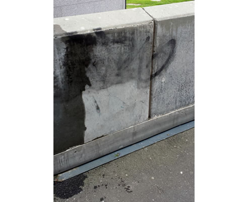 vapour steam graffiti removal