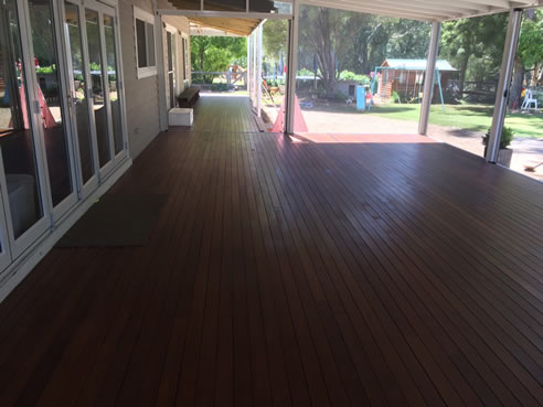 deck with concealed fixing system