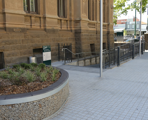 granite paving bendigo courthouse