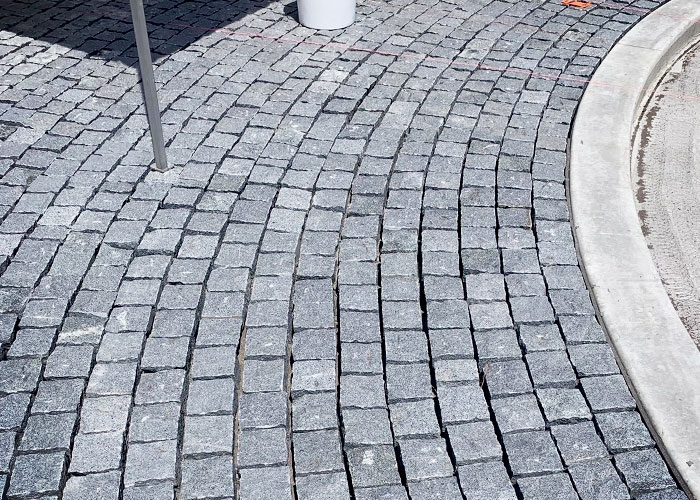 Granite Cobblestone Streetscape Completed with LATICRETE