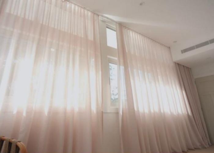 Sheer curtain fabrics from Rolletna