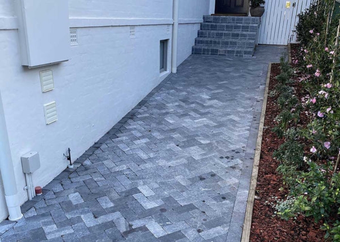 Bluestone Antique Cobble Pavers for Outdoor Walkways from Simons Seconds