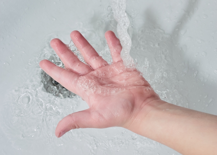 Hand Dryer with Water Catcher by Verde Solutions