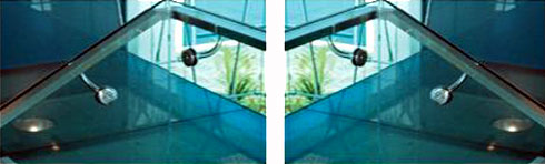 Frameless glass balustrade handrail connector.