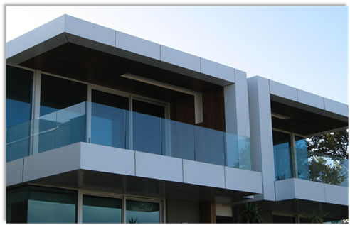 glass balcony balustrade