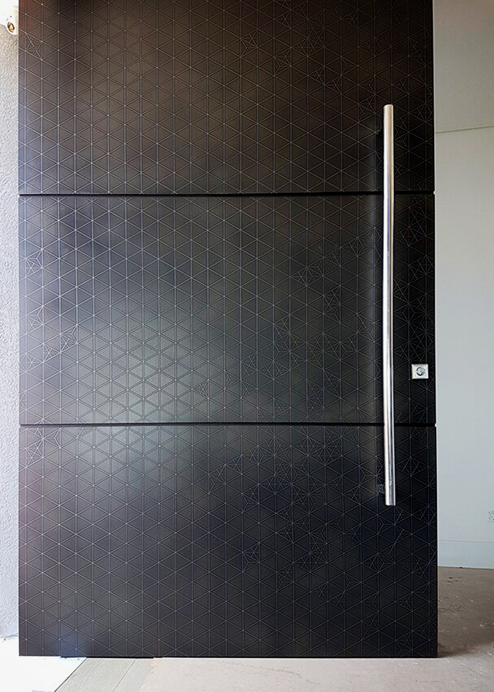 Bespoke 3D Printed Door Surfaces from Axolotl