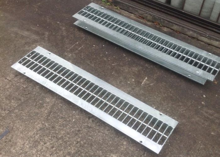 Stainless Steel Angle Sided Grates by Patent Products
