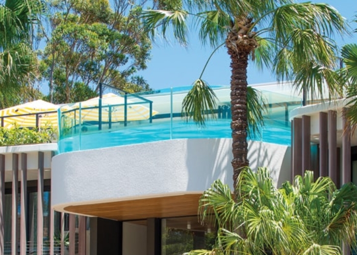 Floating Pool with Curved Glass by Bent & Curved Glass