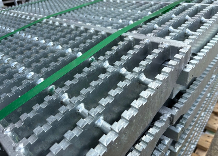 Serrated Grating for Heavy Industrial Applications by EJ Australia
