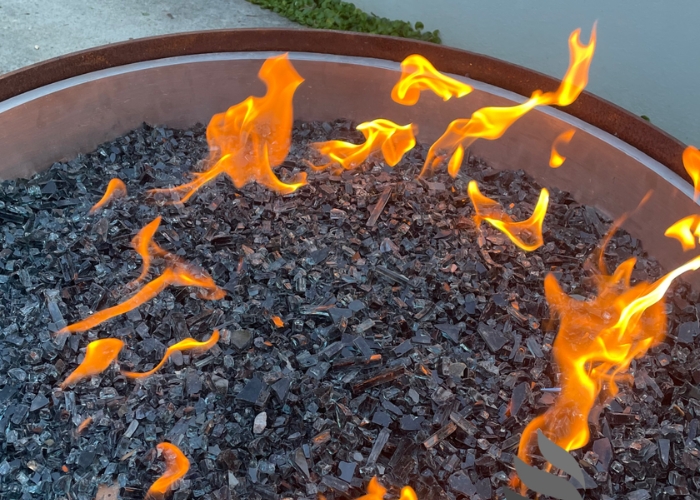 Tempered Glass Chips for Outdoor Fire Pits by Schneppa Glass