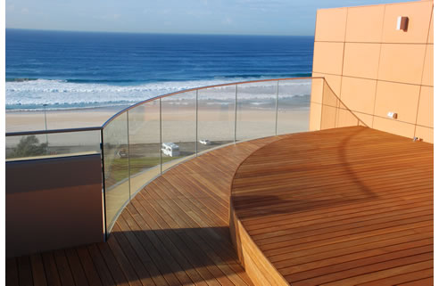 curved balustrade glass