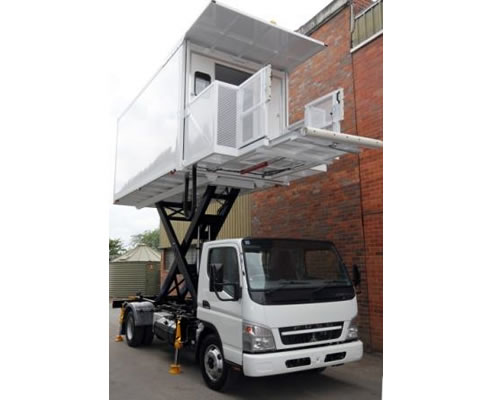 hi-lift catering vehicle