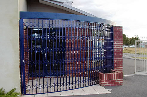 curved steel security trellis