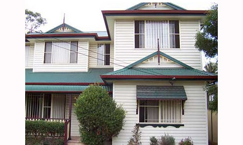 insulated vinyl weatherboard clad house