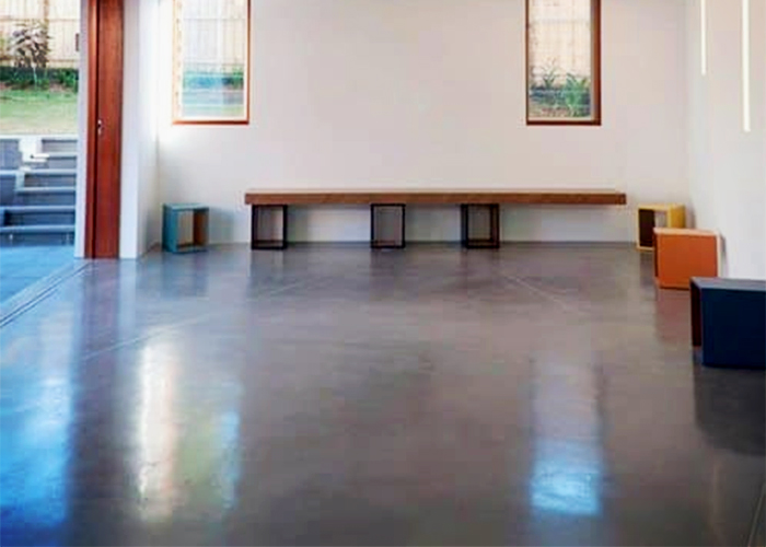 Hydronic Heating of Polished Concrete Flooring by Comfort Heat