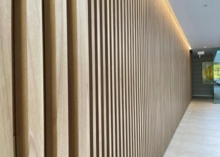Aluminium Timber-Look Batten Application by Deco.