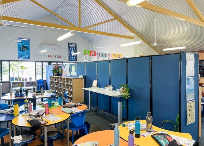 Space Partitions for Classrooms by Portable Partitions