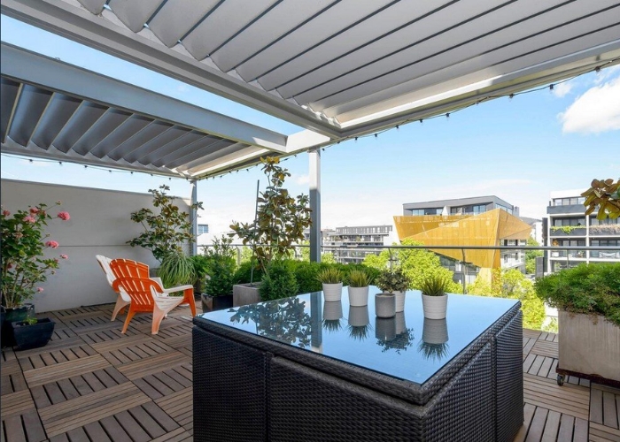 Adjustable Louvre Roof for Apartments by Vergola NSW